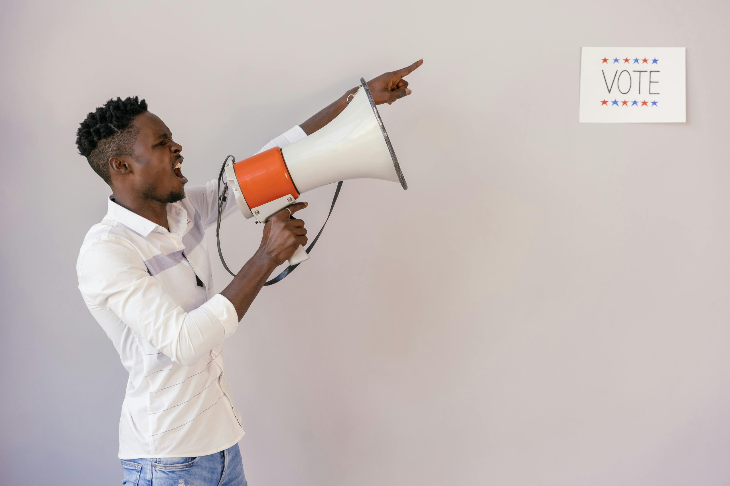 Top 10 des motivations qui poussent les jeunes à s’engager en politique