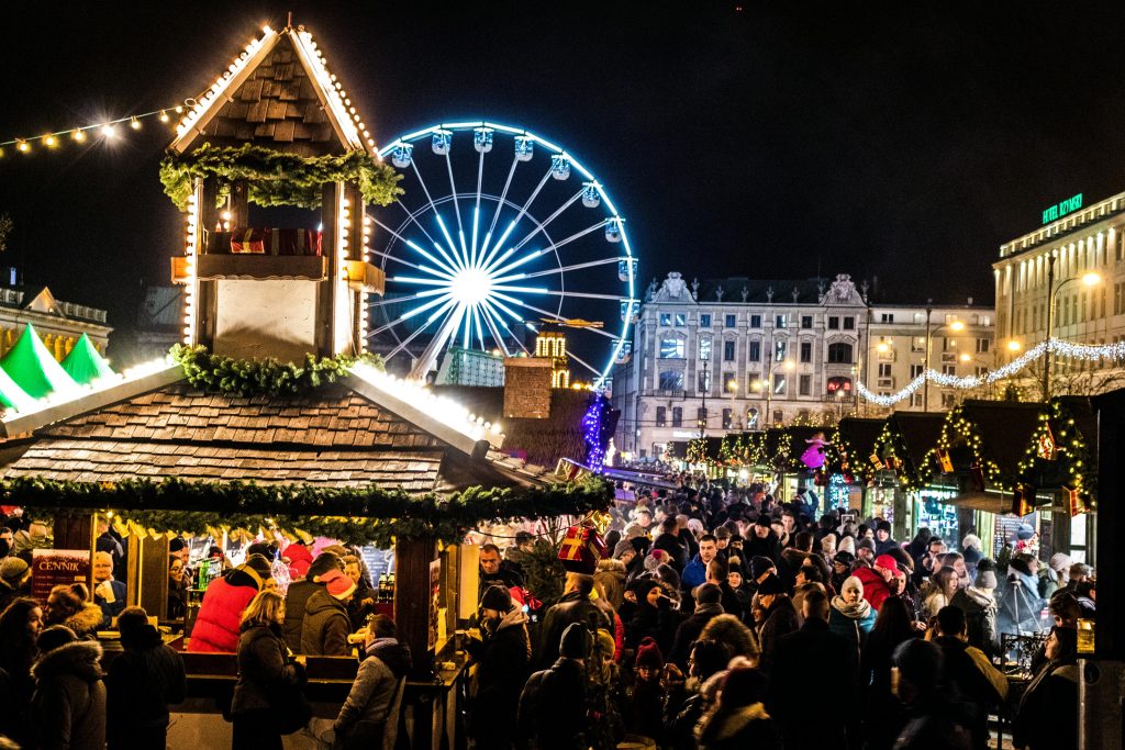 Top 16 des marchés de Noël à voir dans le monde