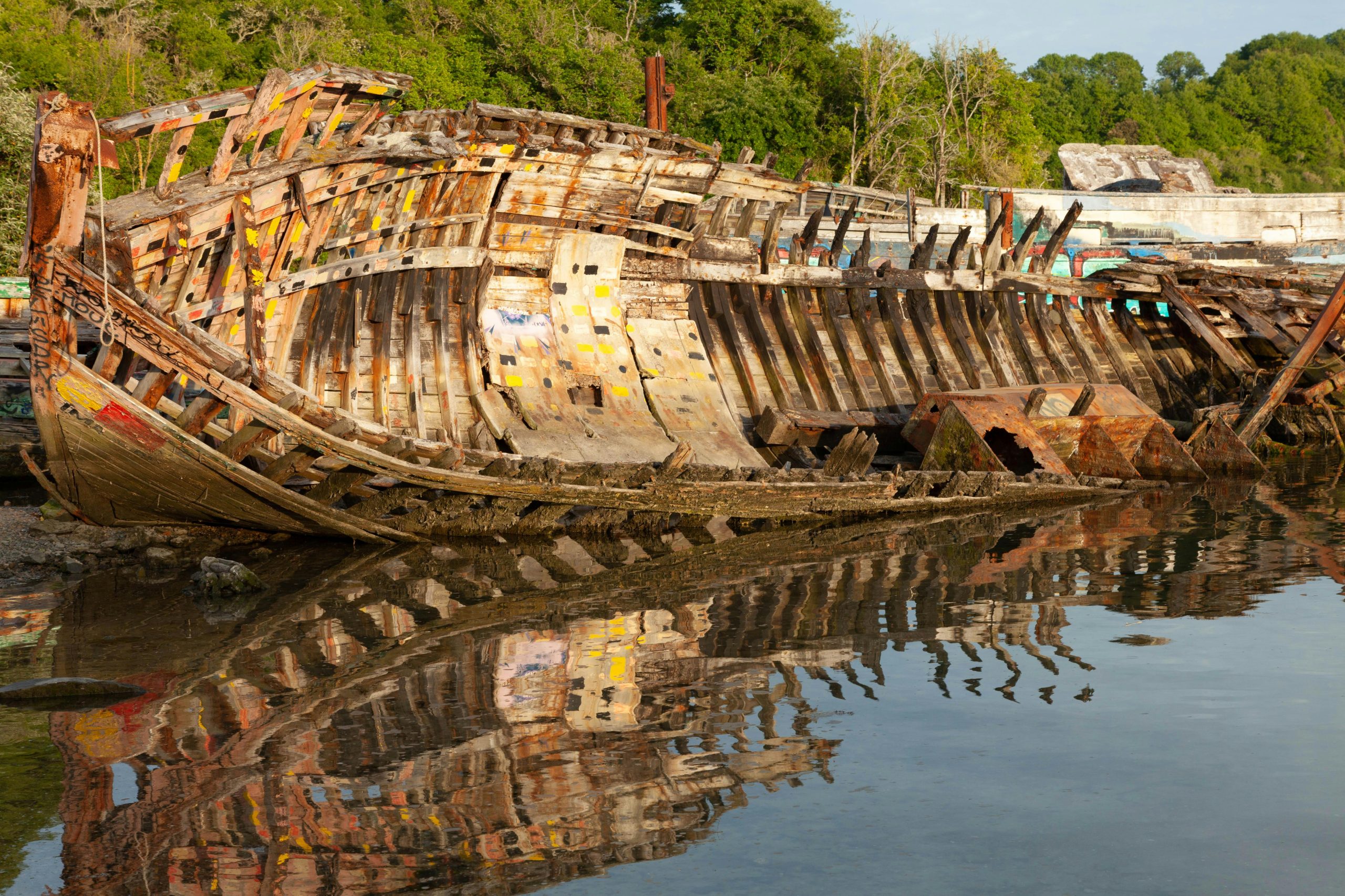 Top 19 des cimetières de bateaux les plus impressionnants