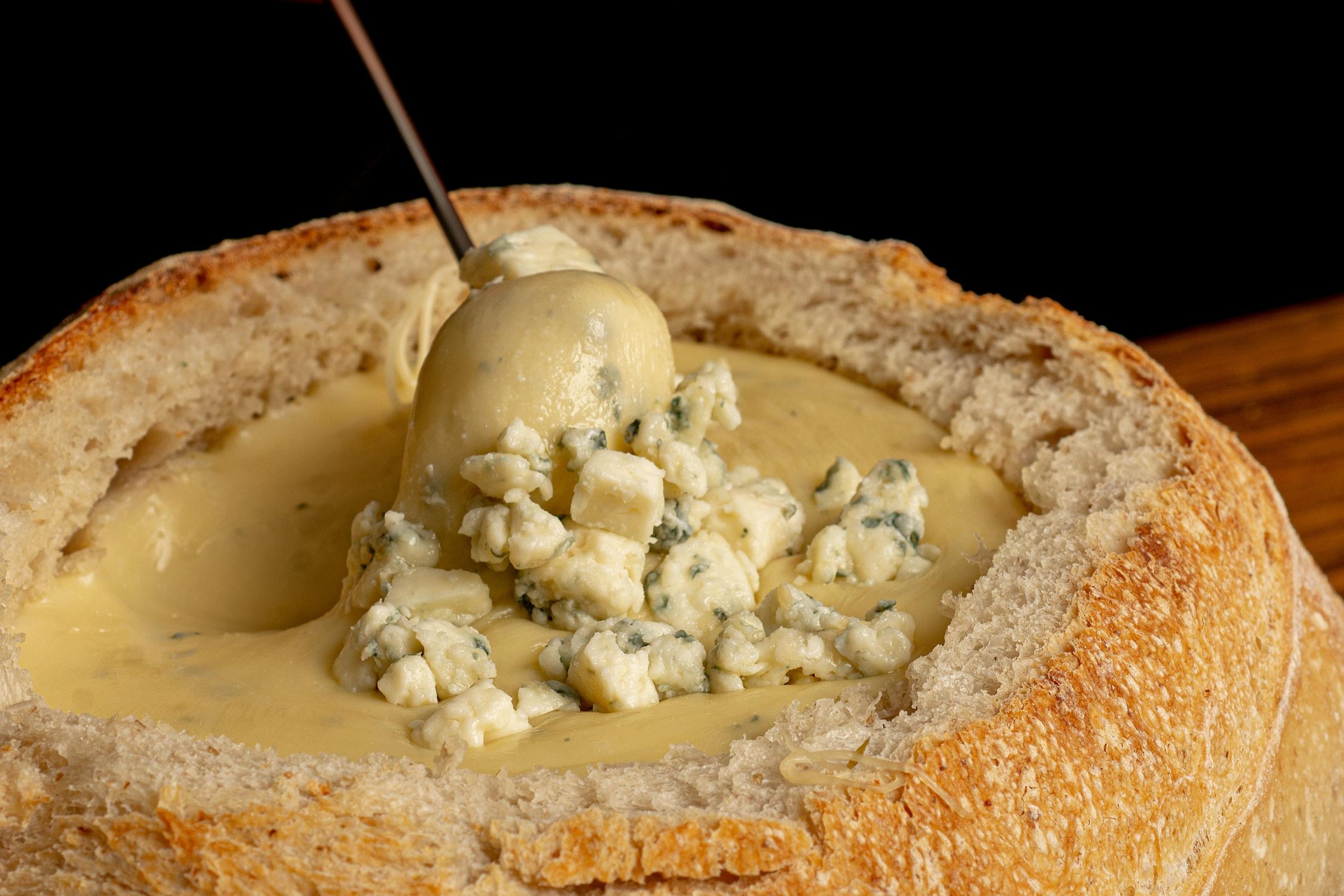 Top 6 des plaisirs d’une fondue savoyarde
