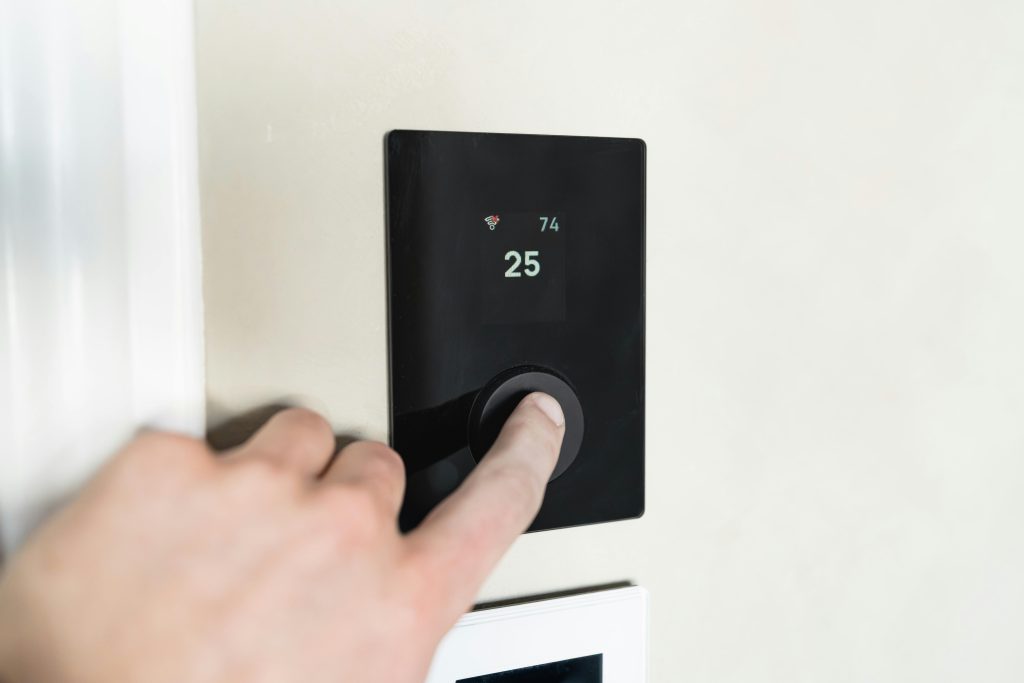 Top 7 des bénéfices d'un thermostat intelligent en hiver