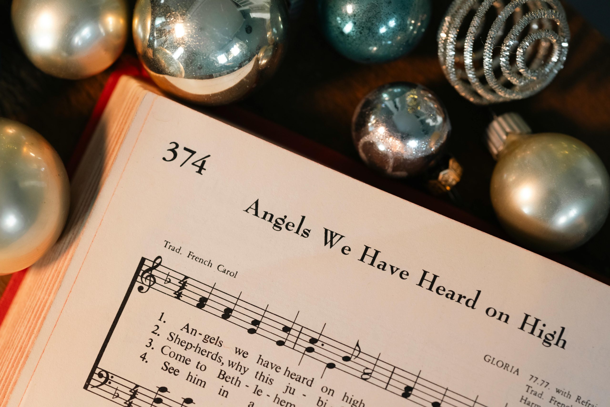 Top 8 des chansons de Noël incontournables