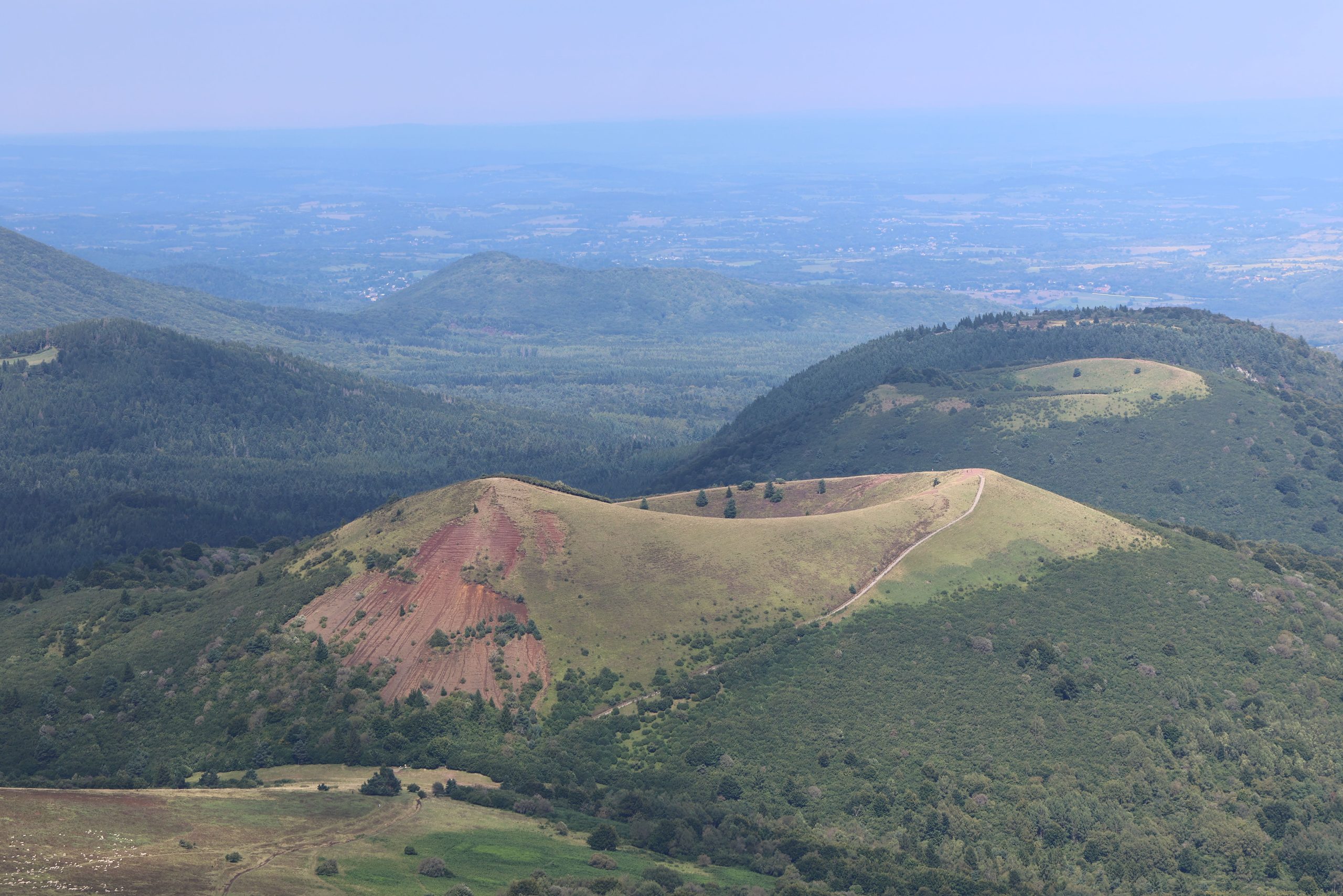 Top 10 des volcans d'Auvergne à découvrir