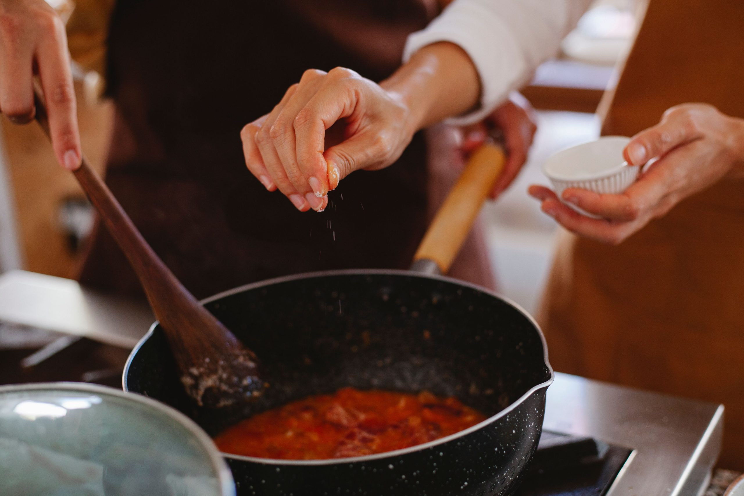 Top 11 des techniques de base que tout cuisinier amateur devrait maîtriser