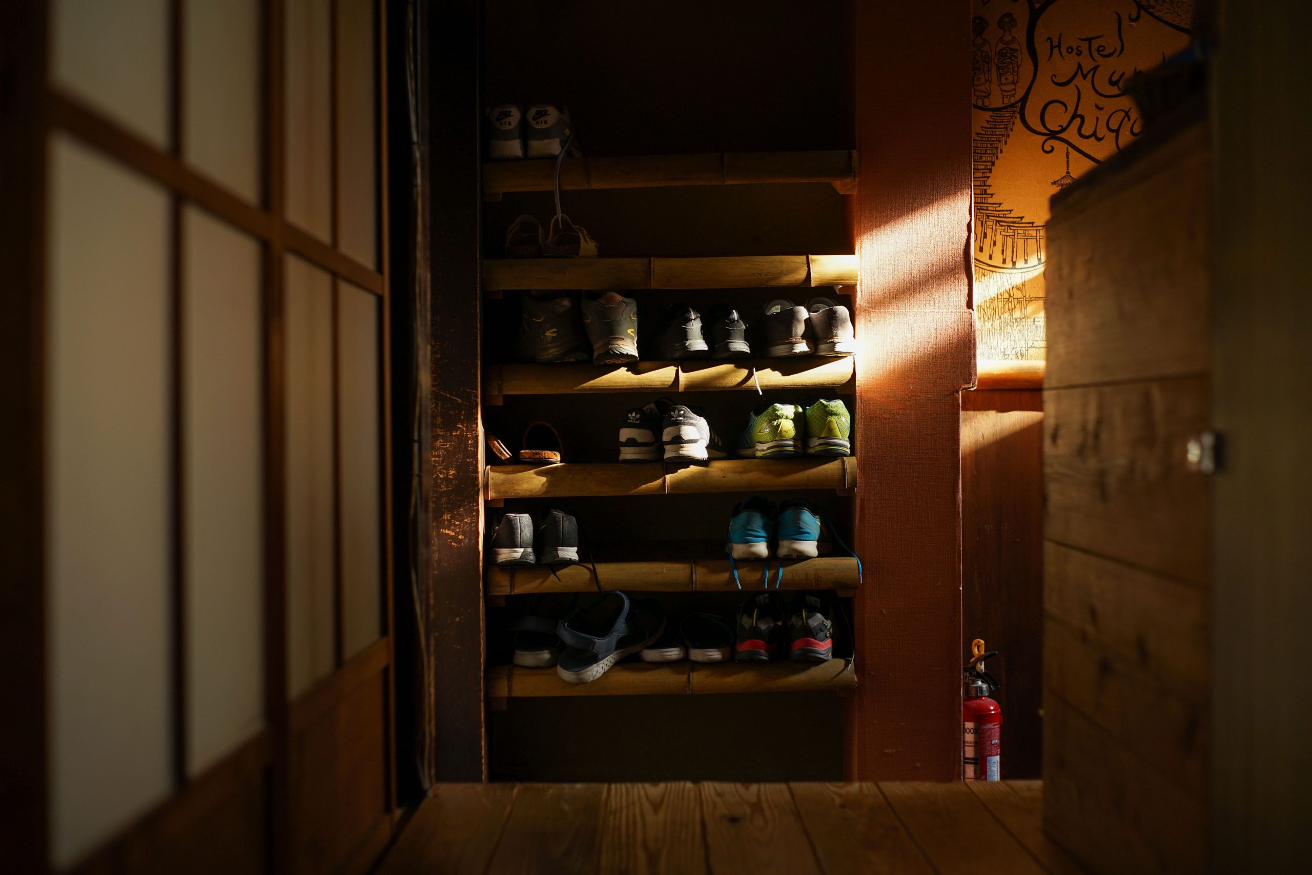 Top 12 des astuces de rangement copiées dans les intérieurs japonais
