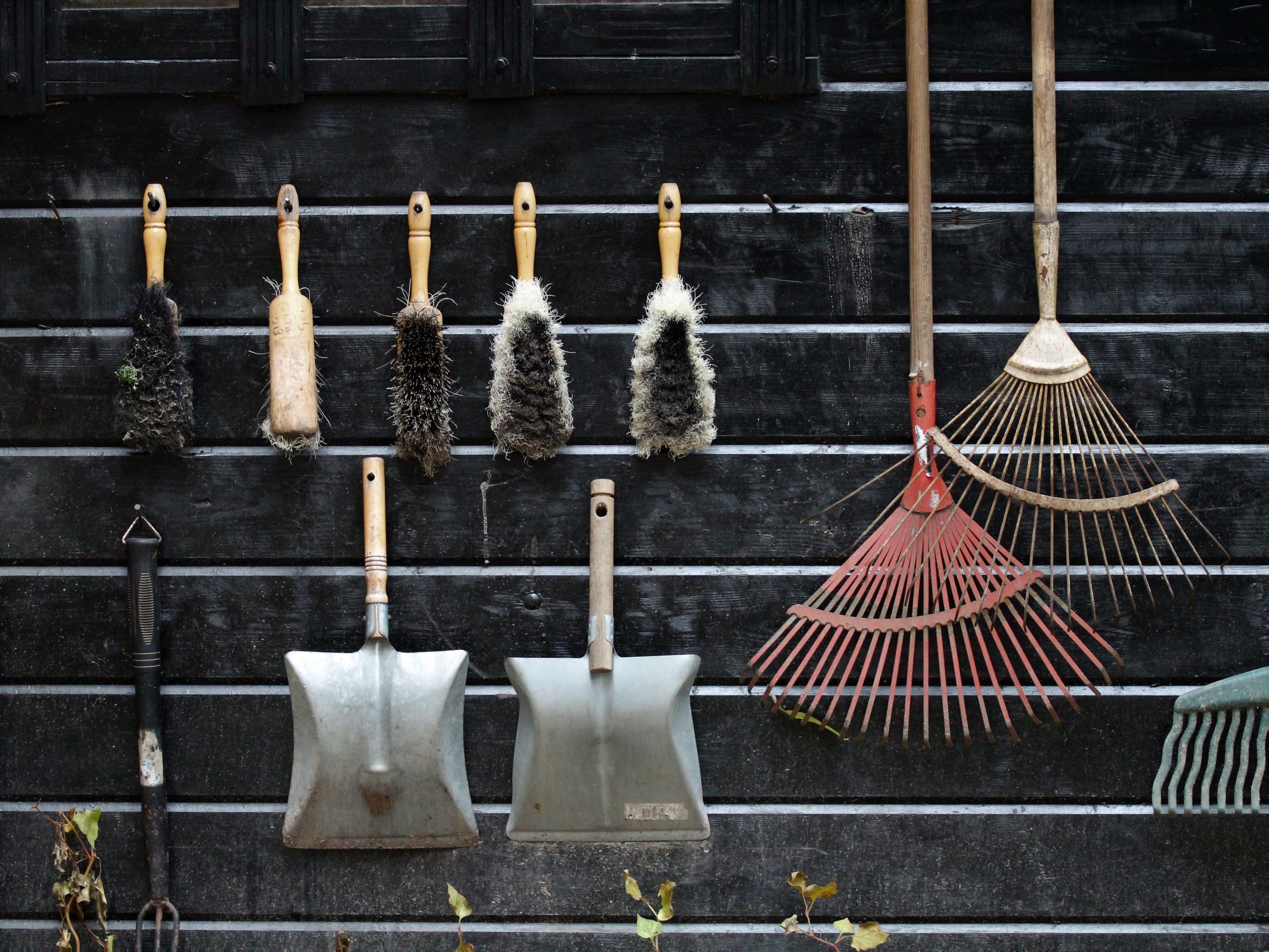 Top 14 des équipements utiles avec un abri de jardin