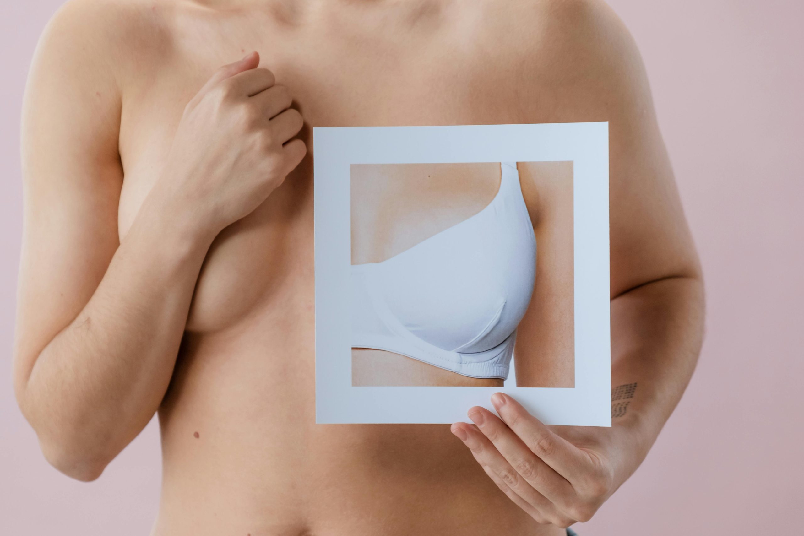 Top 6 des questions Ă se poser avant un lifting mammaire