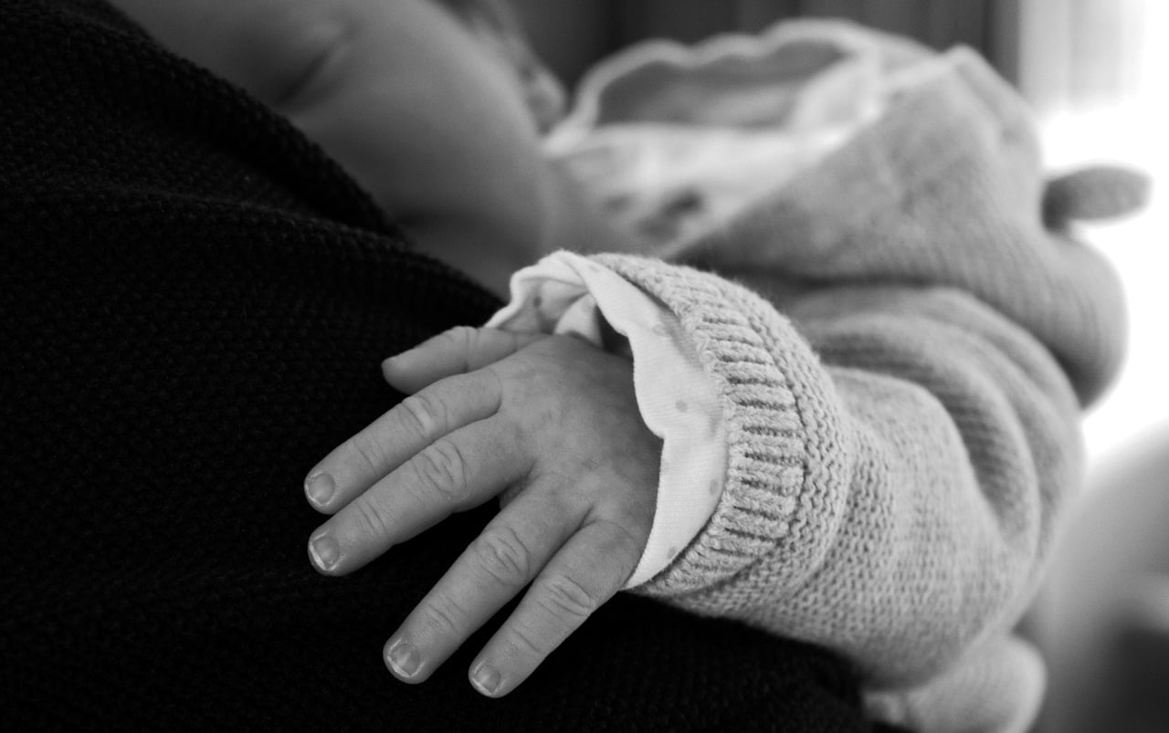 Top 6 des réflexes pour protéger un nourrisson du froid et de la surchauffe