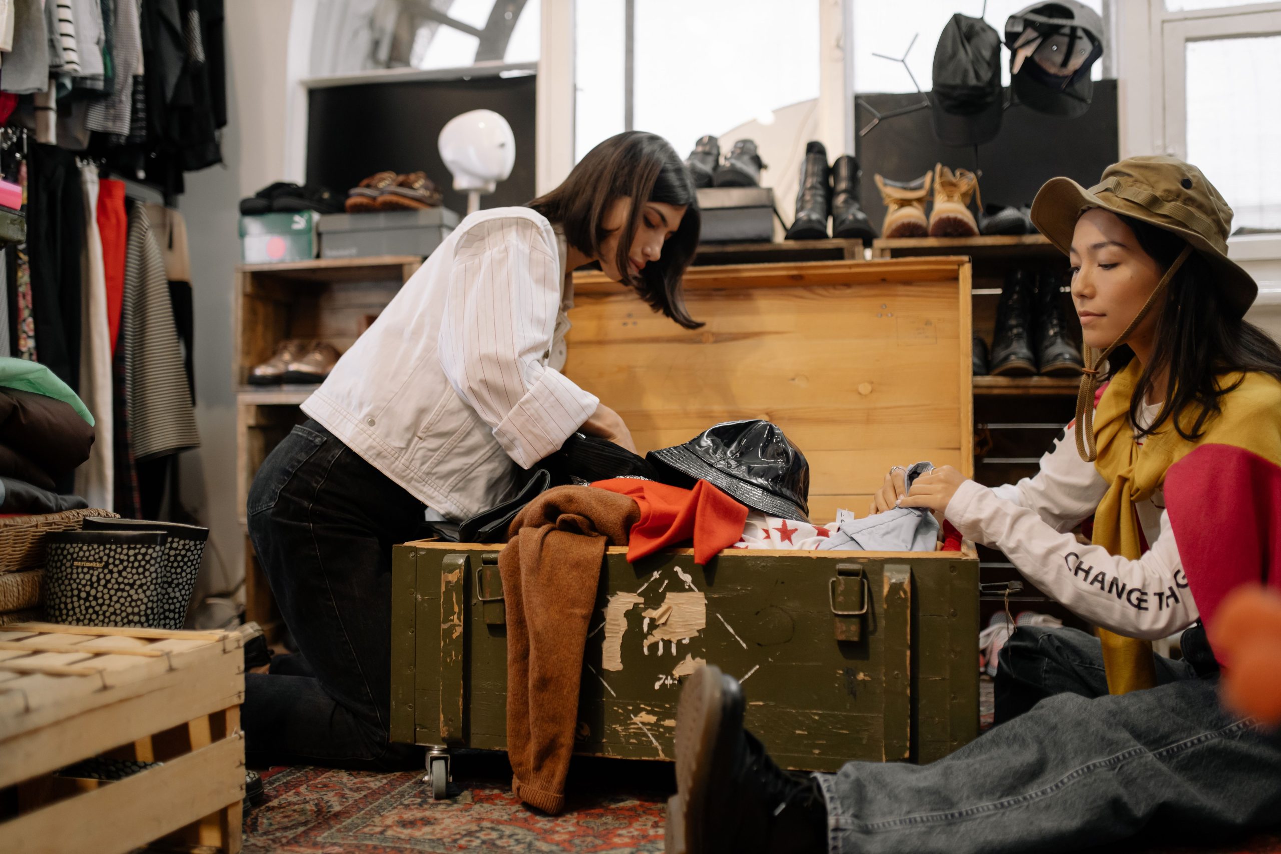 Top 7 des raisons pour lesquelles les friperies séduisent autant les ados